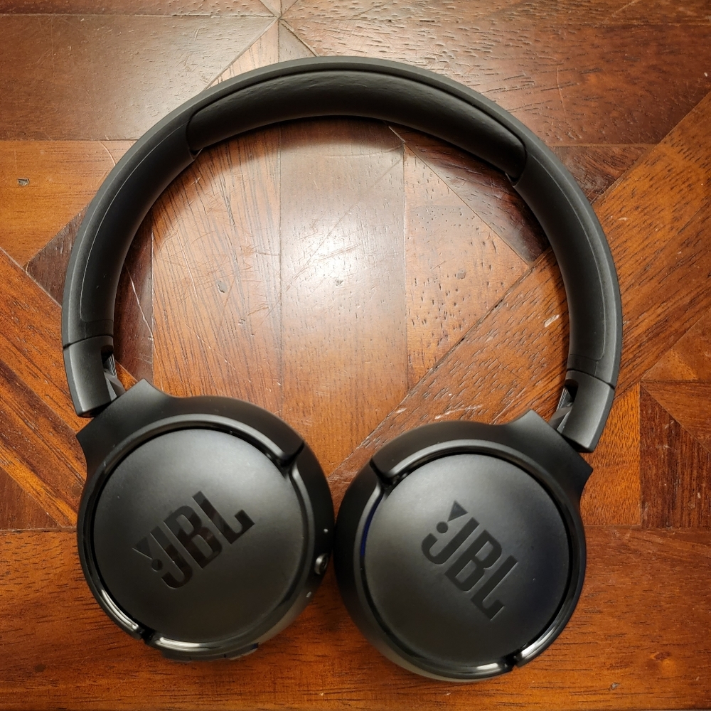 JBL Wireless Bluetooth Headphones